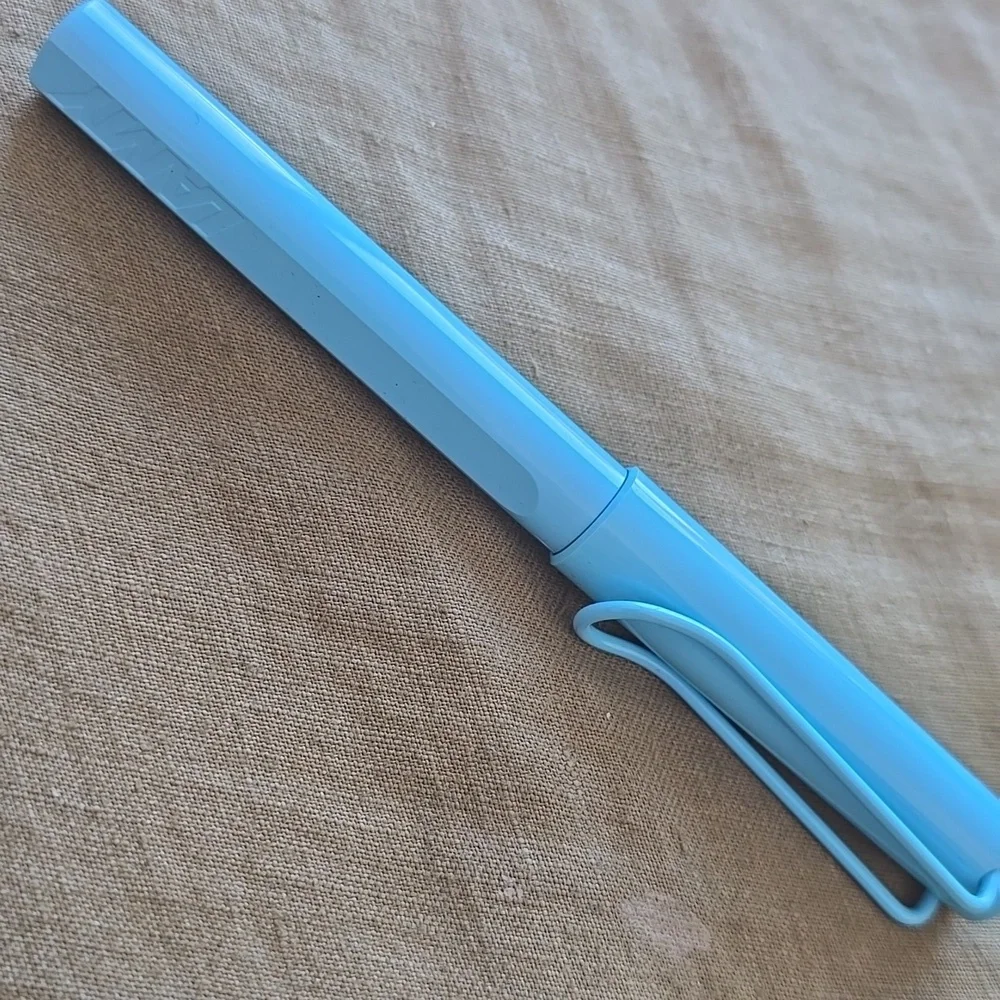 ❤️BUY 10 GET 5 FREE  LAMY Safari Rollerball, Aquasky, Size 6.25